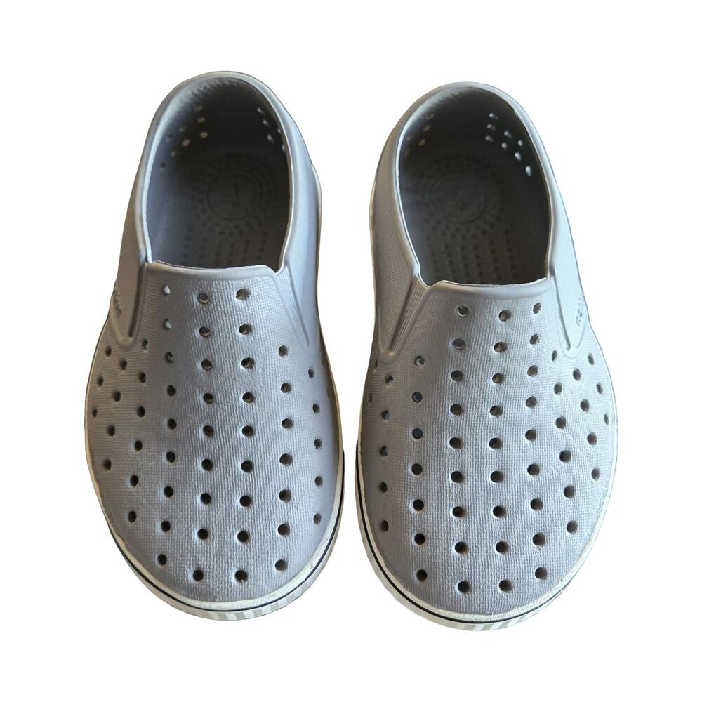 Native Jefferson Gray Slip-On Shoes Size: 8